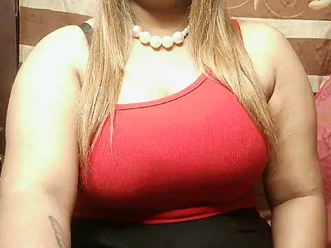 Snapshot of Ponds_beauty chatting on 28, 2, 2026 Ponds beauty online show from 28, 2, 2026