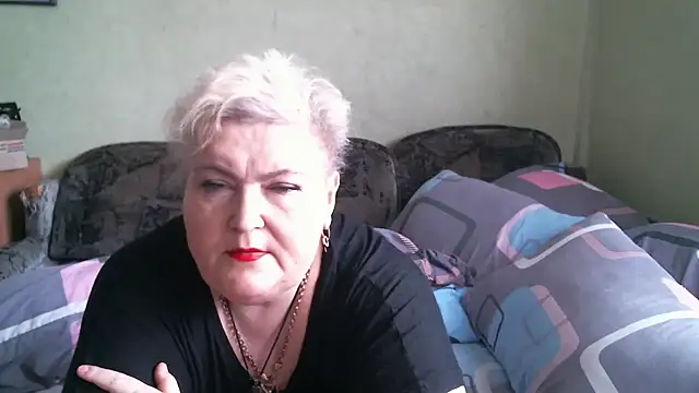 Snapshot of Lana555 chatting on 10, 5, 2026 Lana555 online show from 10, 5, 2026