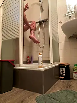 Piggiteablacktea online show from 4, 10, 2025