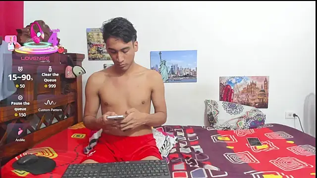 Snapshot of Roxana_Tony chatting on 8, 10, 2025 Roxana Tony online show from 8, 10, 2025