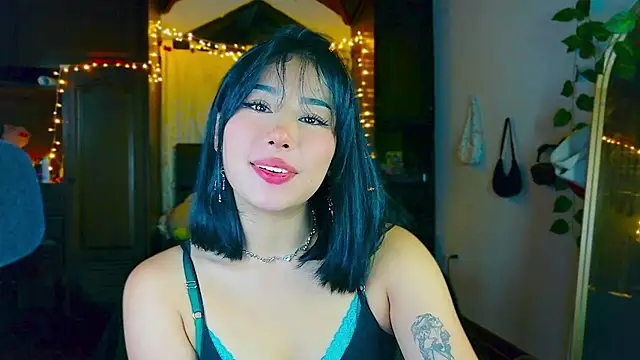 Snapshot of Shisuku_Sophi chatting on 26, 4, 2026 Shisuku Sophi online show from 26, 4, 2026
