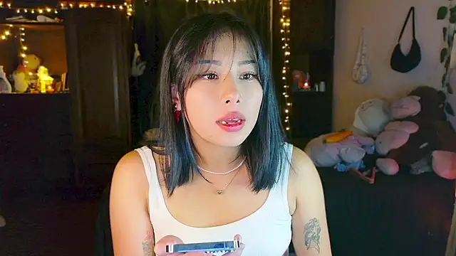 Snapshot of Shisuku_Sophi chatting on 17, 5, 2026 Shisuku Sophi online show from 17, 5, 2026