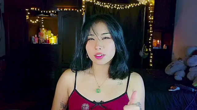 Snapshot of Shisuku_Sophi chatting on 3, 6, 2026 Shisuku Sophi online show from 3, 6, 2026