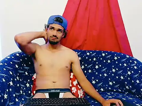 Snapshot of cristian-gp chatting on 10, 10, 2025 cristian-gp online show from 10, 10, 2025