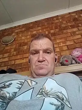 Snapshot of wallacelegend chatting on 4, 11, 2025 wallacelegend online show from 4, 11, 2025