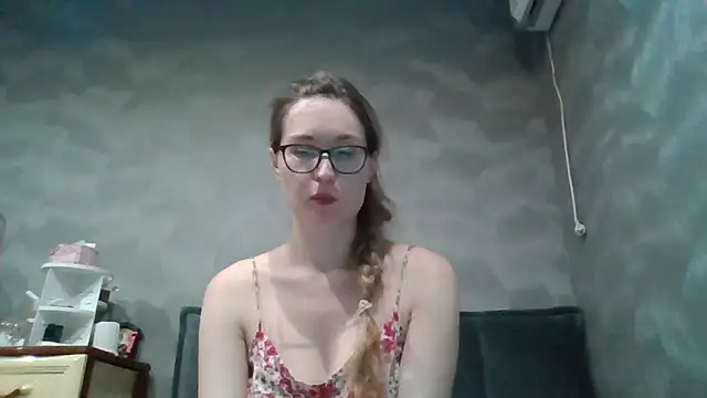 Snapshot of Jugira chatting on 22, 9, 2025 Jugira online show from 22, 9, 2025