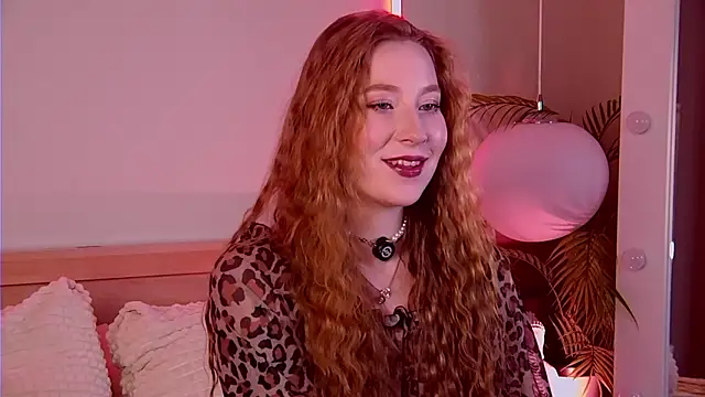 MiaEuphoria  online show from 4, 2, 2026