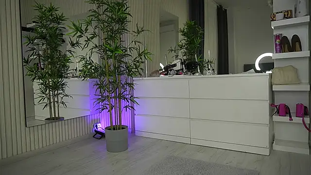 EmmaBlanco online show from 1, 4, 2026