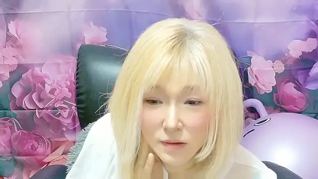 Snapshot of kimagure-fu- chatting on 24, 5, 2026 kimagure-fu- online show from 24, 5, 2026