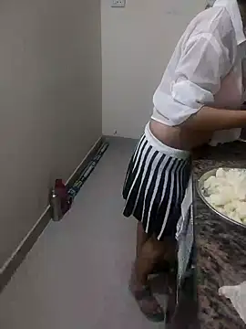 Snapshot of Pihu_Chopra chatting on 15, 9, 2025 Pihu Chopra online show from 15, 9, 2025