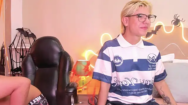 Snapshot of Enrrixxx_ chatting on 24, 10, 2025 Enrrixxx online show from 24, 10, 2025