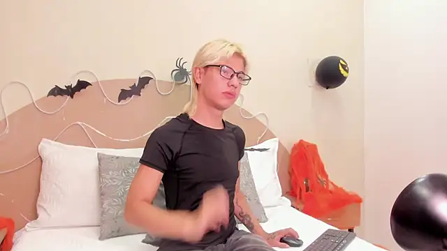 Snapshot of Enrrixxx_ chatting on 31, 10, 2025 Enrrixxx online show from 31, 10, 2025