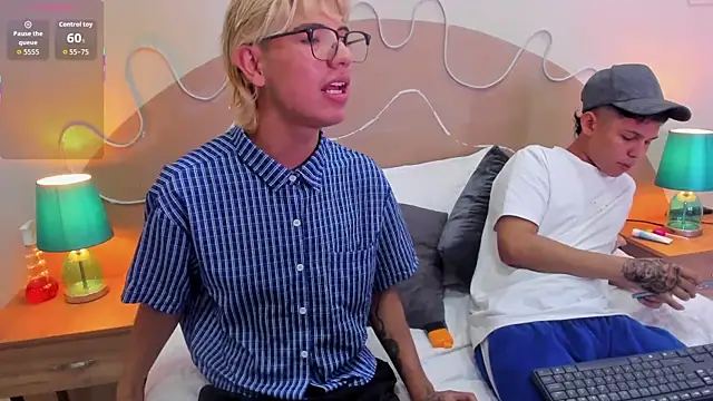 Snapshot of Enrrixxx_ chatting on 12, 11, 2025 Enrrixxx online show from 12, 11, 2025