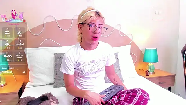 Snapshot of Enrrixxx_ chatting on 27, 11, 2025 Enrrixxx online show from 27, 11, 2025