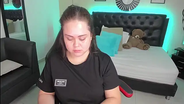 LolaVillalobos online show from 24, 9, 2025