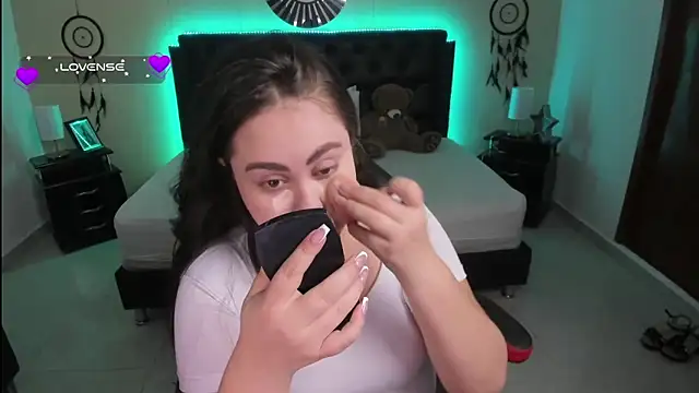 LolaVillalobos online show from 5, 10, 2025