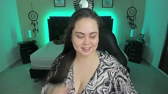 LolaVillalobos online show from 23, 11, 2025