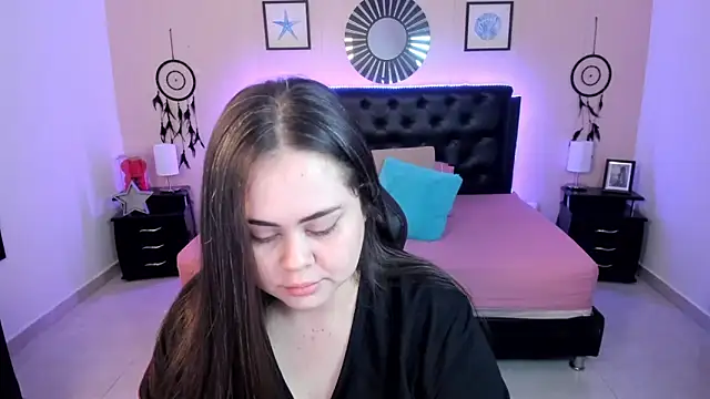 LolaVillalobos online show from 16, 3, 2026