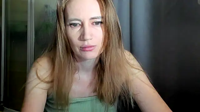 Snapshot of JessFoxxx chatting on 28, 5, 2026 JessFoxxx online show from 28, 5, 2026