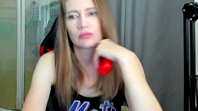 Snapshot of JessFoxxx chatting on 2, 6, 2026 JessFoxxx online show from 2, 6, 2026