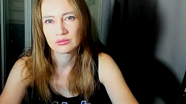 Snapshot of JessFoxxx chatting on 27, 7, 2026 JessFoxxx online show from 27, 7, 2026