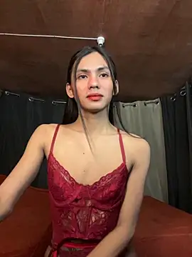 Ur latinahotpaprika online show from 3, 11, 2025