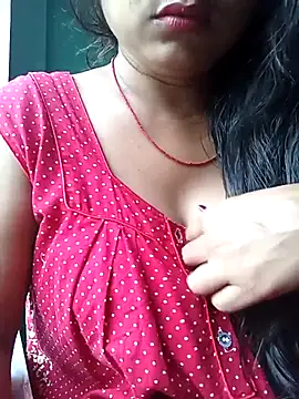 Snapshot of Desi_couple305 chatting on 23, 9, 2025 Desi couple305 online show from 23, 9, 2025