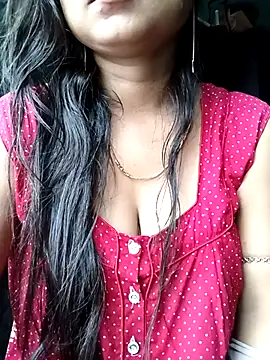 Snapshot of Desi_couple305 chatting on 6, 10, 2025 Desi couple305 online show from 6, 10, 2025