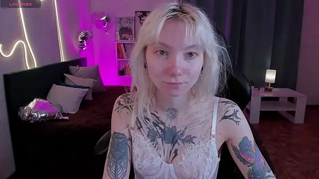 Snapshot of tattoo_art_baby chatting on 28, 5, 2026 tattoo art baby online show from 28, 5, 2026