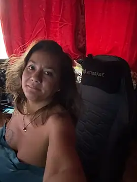 Snapshot of Vahine_tahiti987 chatting on 25, 3, 2026 Vahine tahiti987 online show from 25, 3, 2026