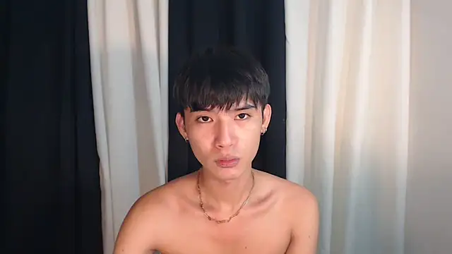 Snapshot of asian_dai chatting on 8, 11, 2025 asian dai online show from 8, 11, 2025