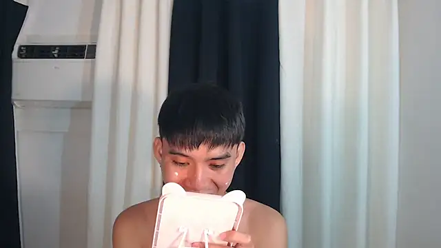 Snapshot of asian_dai chatting on 13, 11, 2025 asian dai online show from 13, 11, 2025