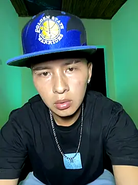 Snapshot of Archie-Davis chatting on 4, 10, 2025 Archie-Davis online show from 4, 10, 2025