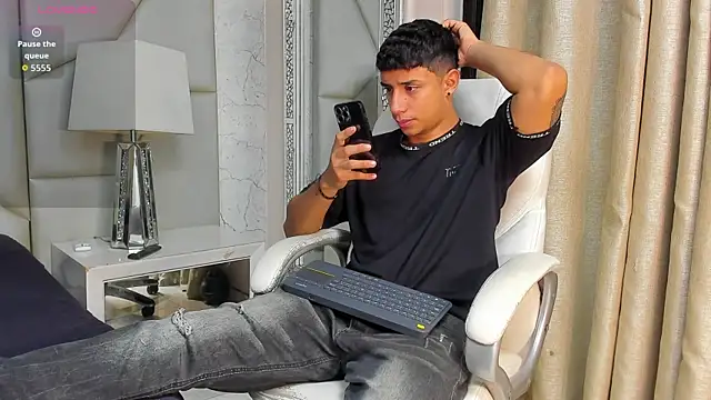 jaze bradley online show from 4, 11, 2025