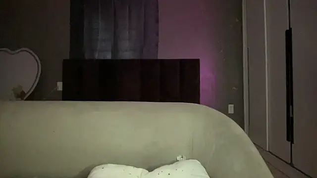 Min sara69 online show from 8, 4, 2026