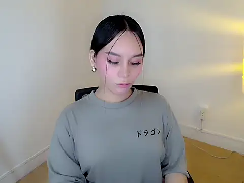 holly tabby online show from 13, 1, 2026