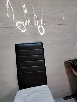 Snapshot of lunna_07 chatting on 30, 9, 2025 lunna 07 online show from 30, 9, 2025