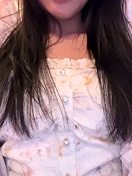 Snapshot of binejr chatting on 4, 10, 2025 binejr online show from 4, 10, 2025
