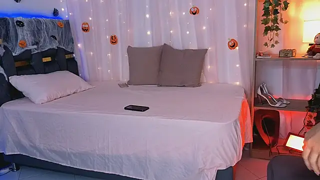 anitaglow online show from 23, 10, 2025