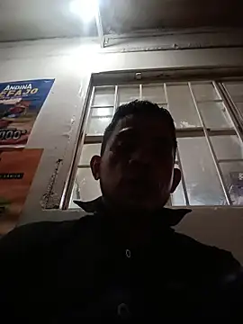 Snapshot of Andreshot911 chatting on 28, 10, 2025 Andreshot911 online show from 28, 10, 2025