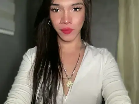 Snapshot of Misselliefayexxx chatting on 5, 5, 2026 Misselliefayexxx online show from 5, 5, 2026