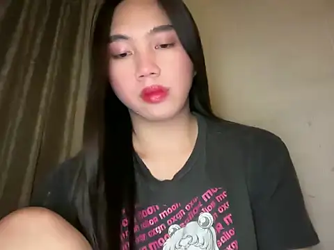 Snapshot of kat_mire chatting on 9, 7, 2026 kat mire online show from 9, 7, 2026