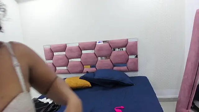 MiiaSmith   online show from 18, 11, 2025