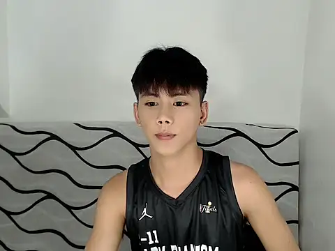 Snapshot of ynotyu chatting on 21, 6, 2026 ynotyu online show from 21, 6, 2026