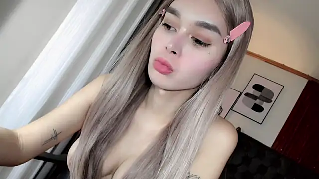 Snapshot of asiansmilexx chatting on 11, 7, 2026 asiansmilexx online show from 11, 7, 2026