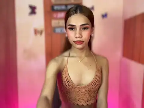 Snapshot of Lovelynikki03 chatting on 20, 9, 2025 Lovelynikki03 online show from 20, 9, 2025