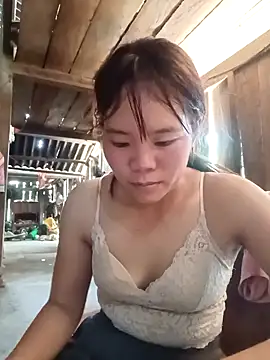 Snapshot of Nguyet135 chatting on 21, 4, 2026 Nguyet135 online show from 21, 4, 2026