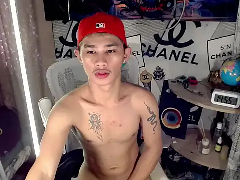 Snapshot of asianhardcock25 chatting on 27, 4, 2026 asianhardcock25 online show from 27, 4, 2026