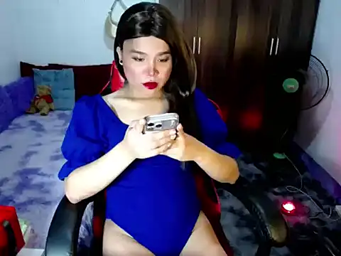 Urassiansweetcummer online show from 24, 3, 2026