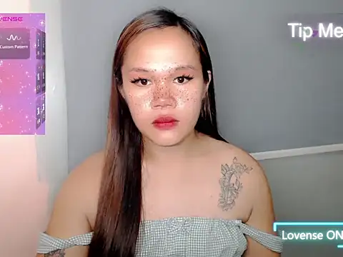 Snapshot of Lovelyariah chatting on 9, 10, 2025 Lovelyariah online show from 9, 10, 2025